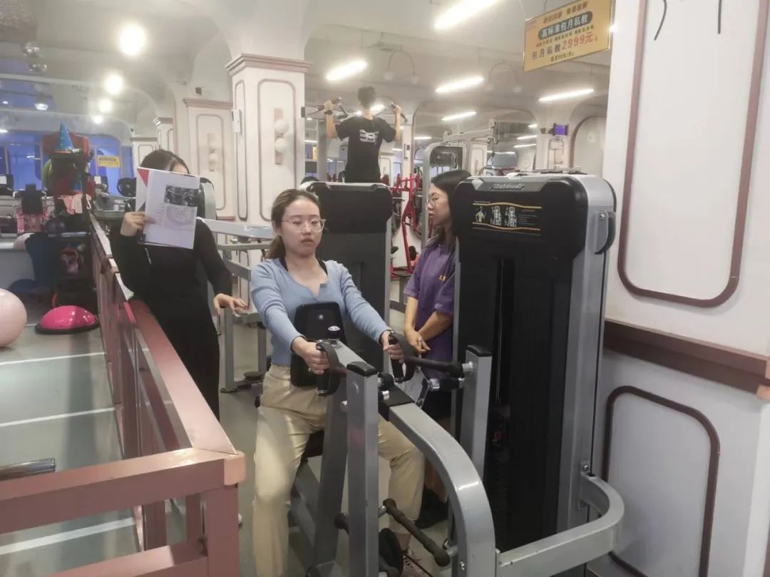 年龄不是阻碍！健身教练职业生涯可延续到多大？(图4)