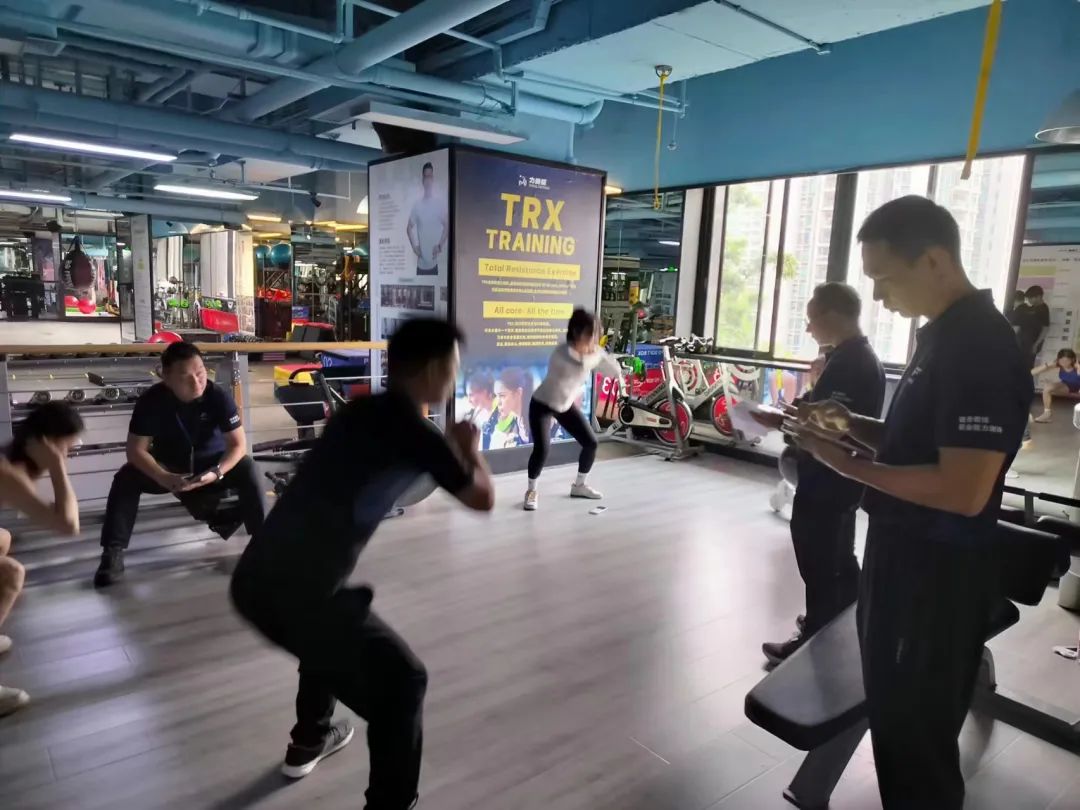 健身选考证还是请私教？看完这篇就懂了(图3)