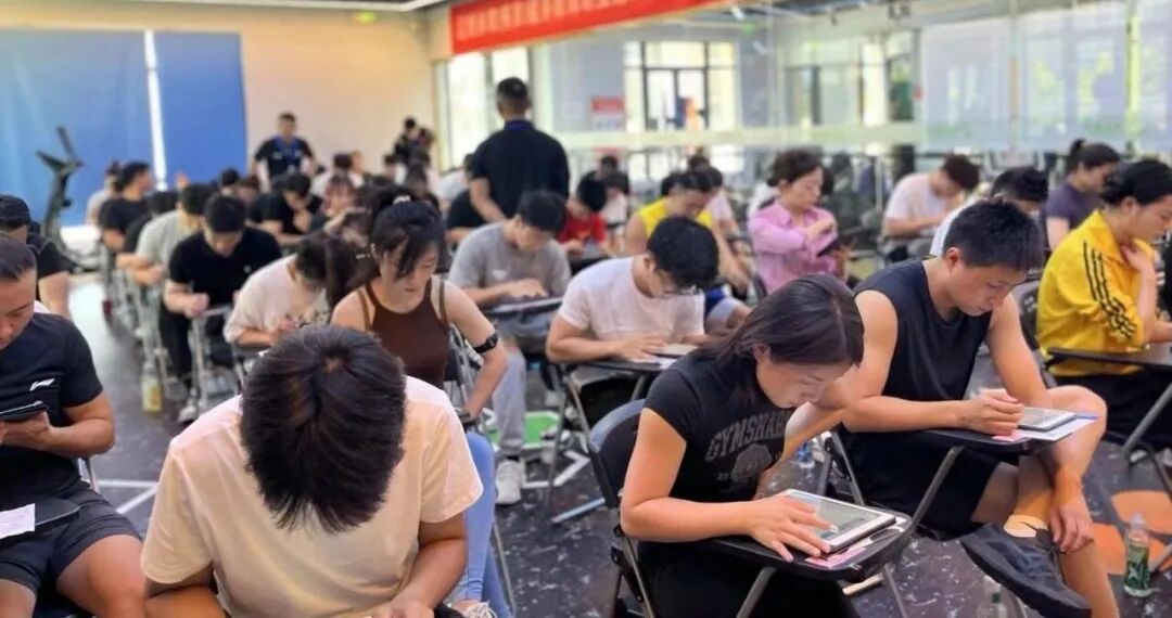 健身教练考证别瞎冲！从入门到进阶的 3 年考证规划，帮你少花 2 万冤枉钱(图1)